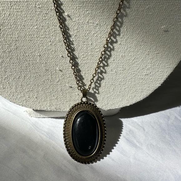 Long antique goldtone oval medallion pendant necklace set - Picture 1 of 8
